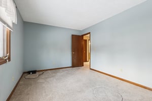 Raccoon Hill Dr-S2401-020.jpg