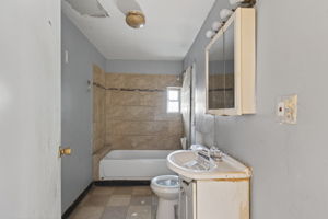7340 S Maryland Ave, Chicago, IL 60619_010