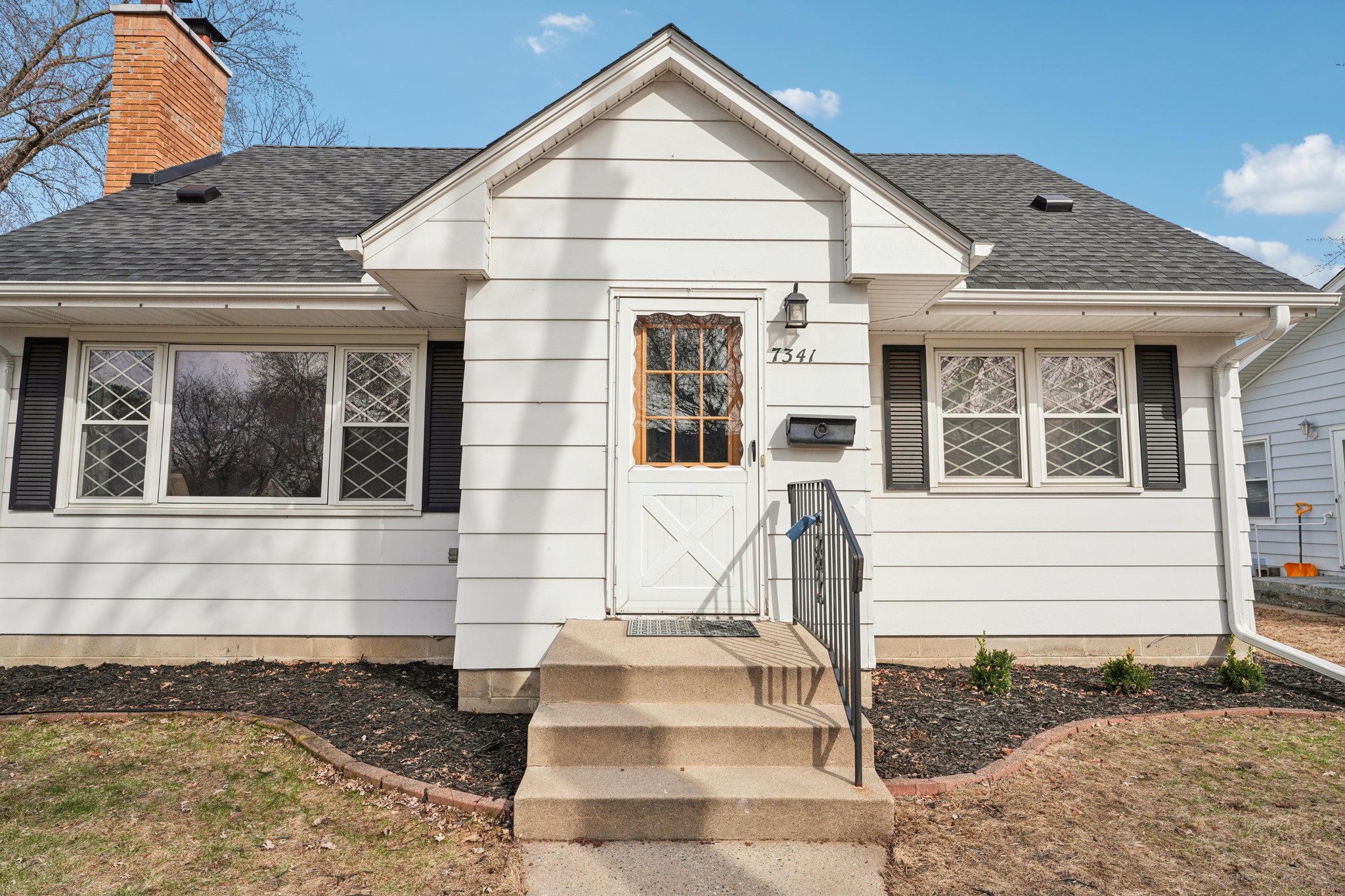 5th Ave S-S0804-005.jpg