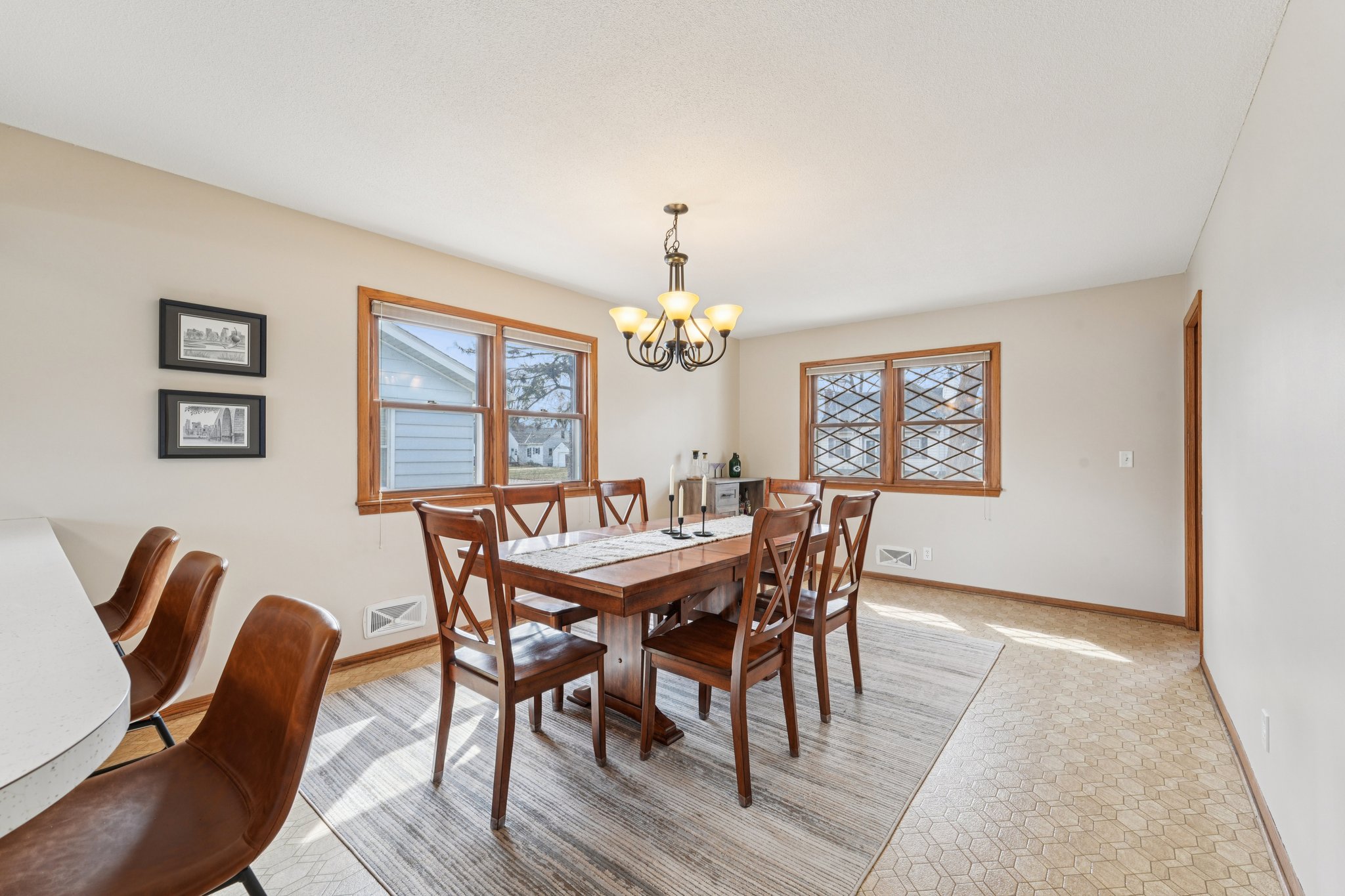 5th Ave S-S0804-011.jpg