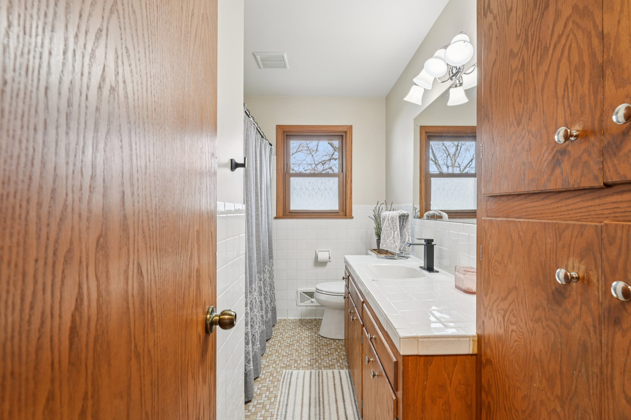 5th Ave S-S0804-019.jpg