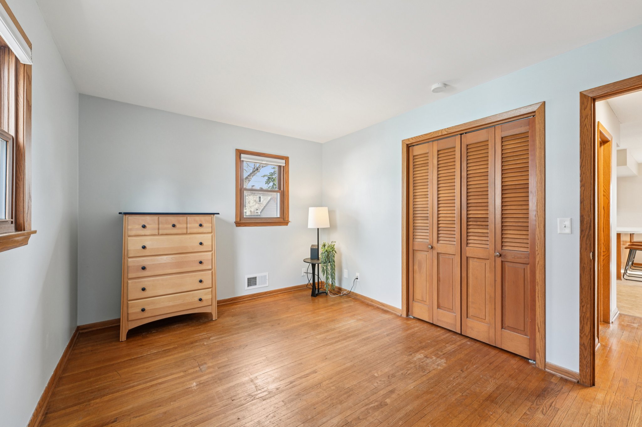 5th Ave S-S0804-022.jpg