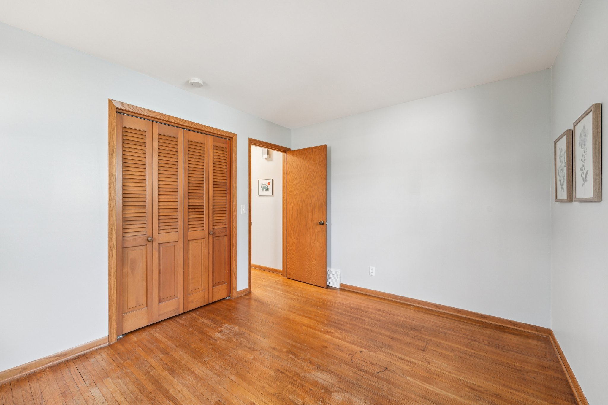 5th Ave S-S0804-023.jpg