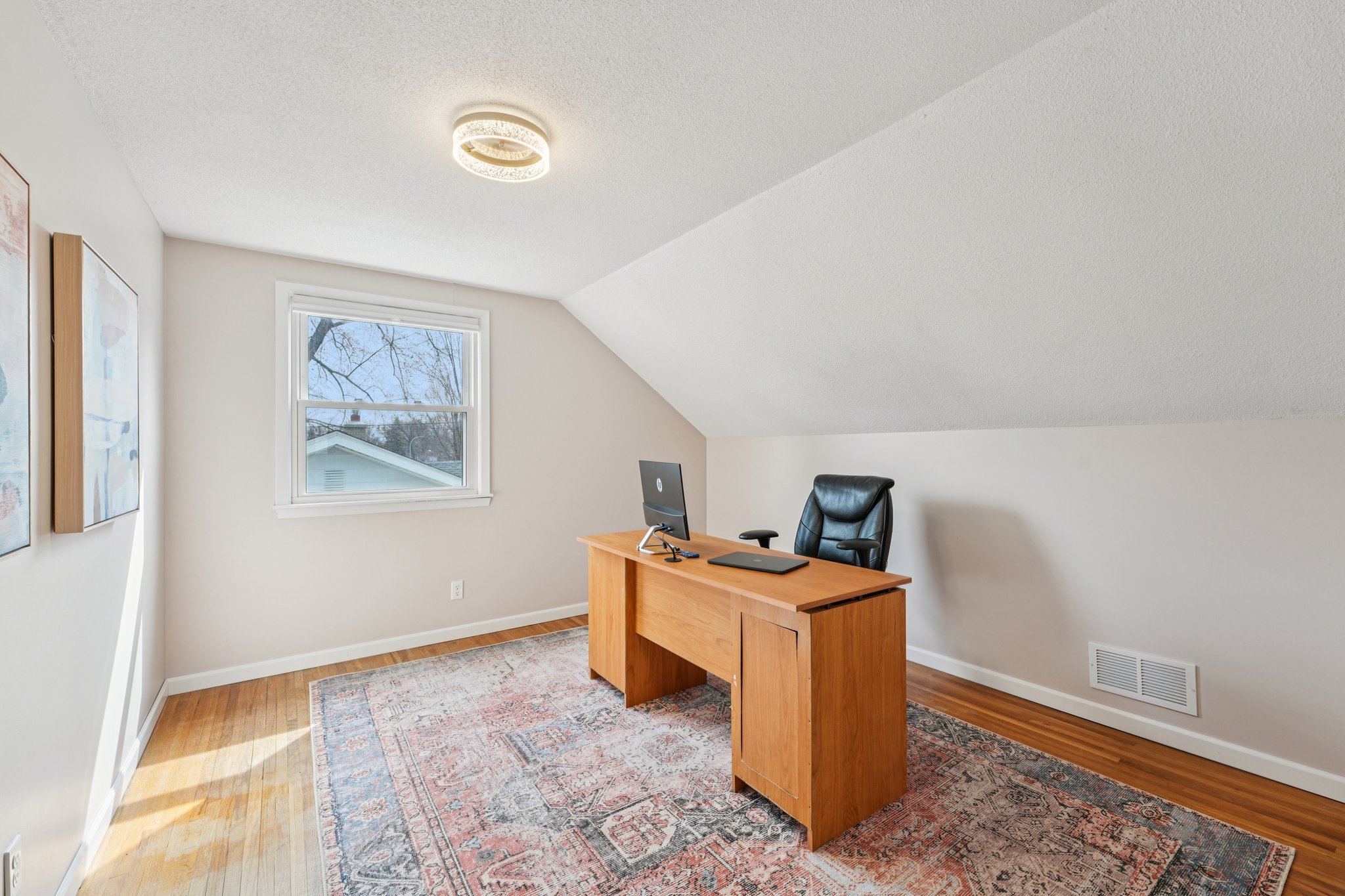 5th Ave S-S0804-026.jpg