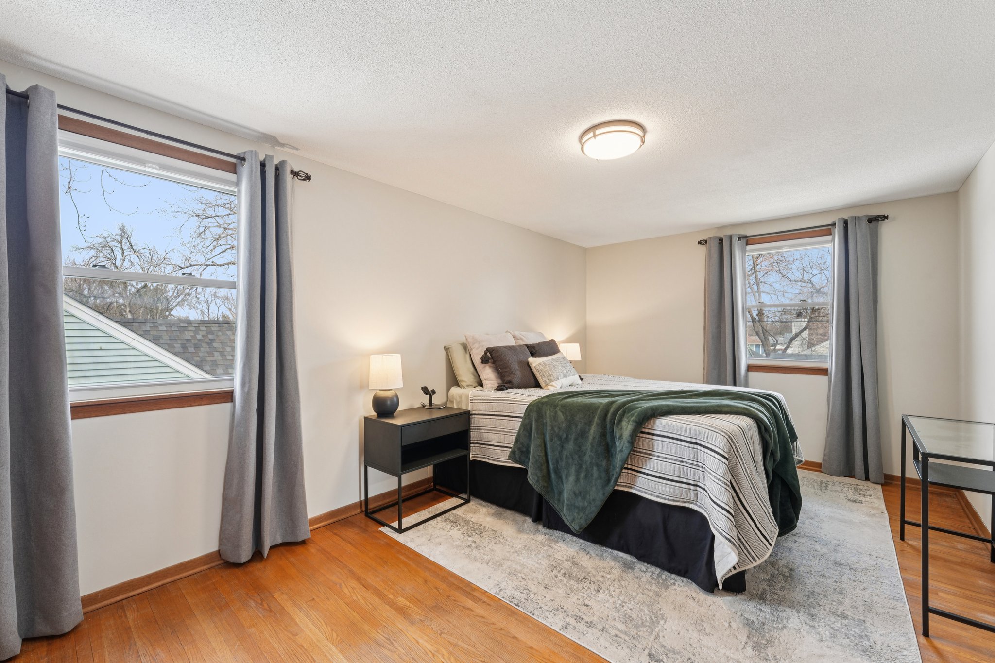 5th Ave S-S0804-032.jpg