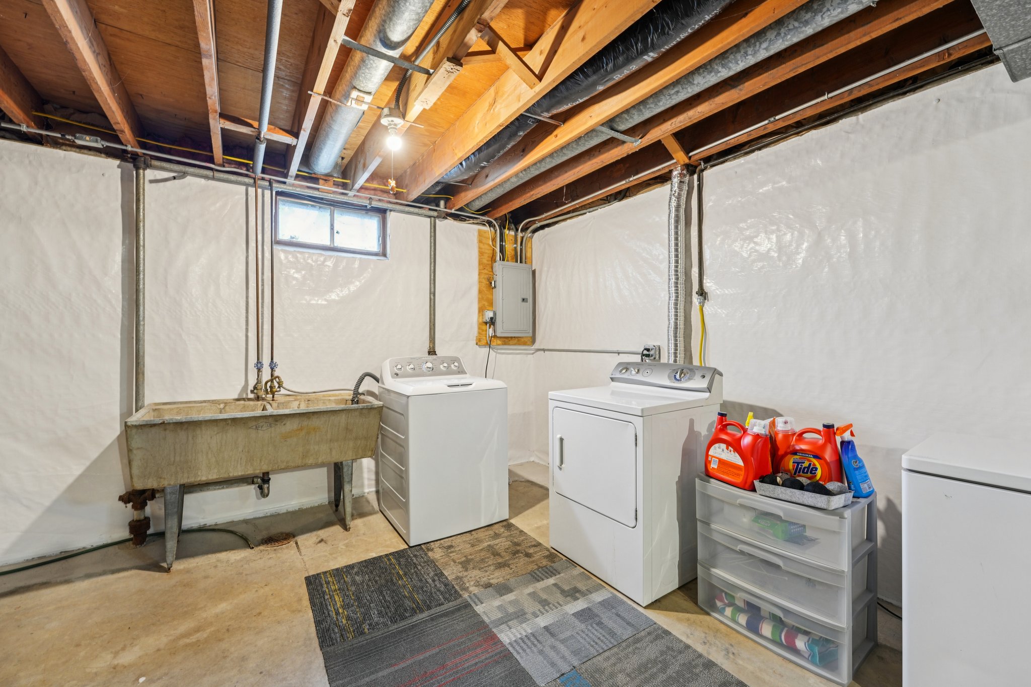 5th Ave S-S0804-040.jpg