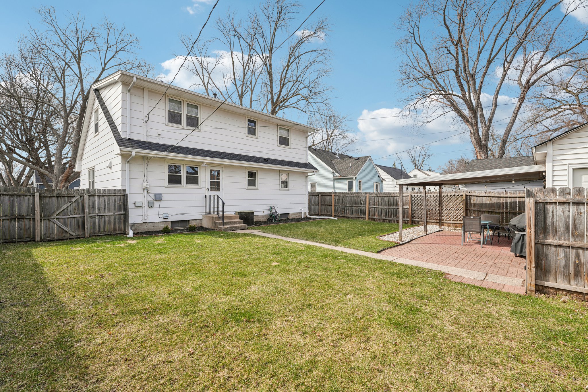 5th Ave S-S0804-045.jpg