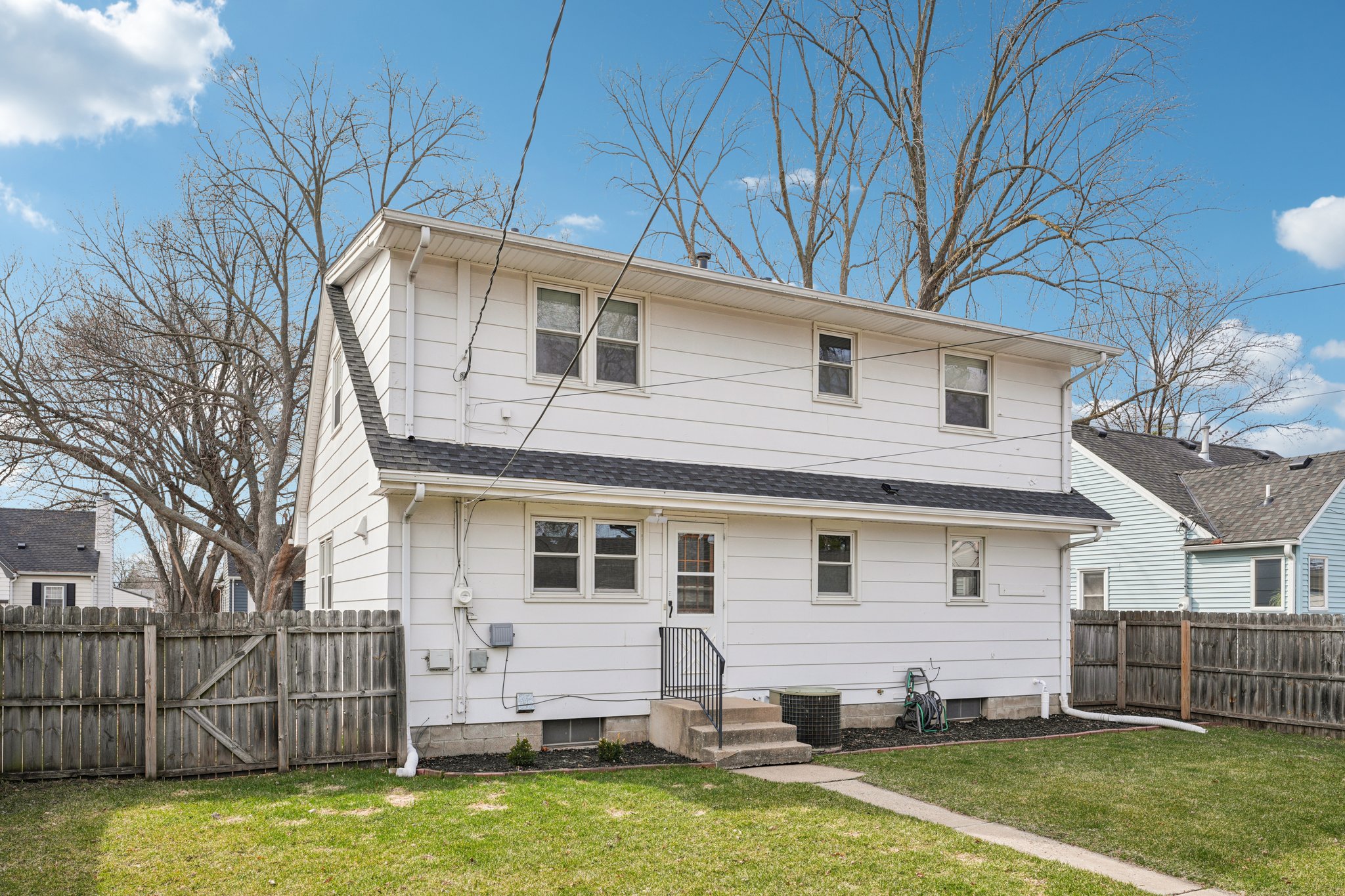 5th Ave S-S0804-046.jpg