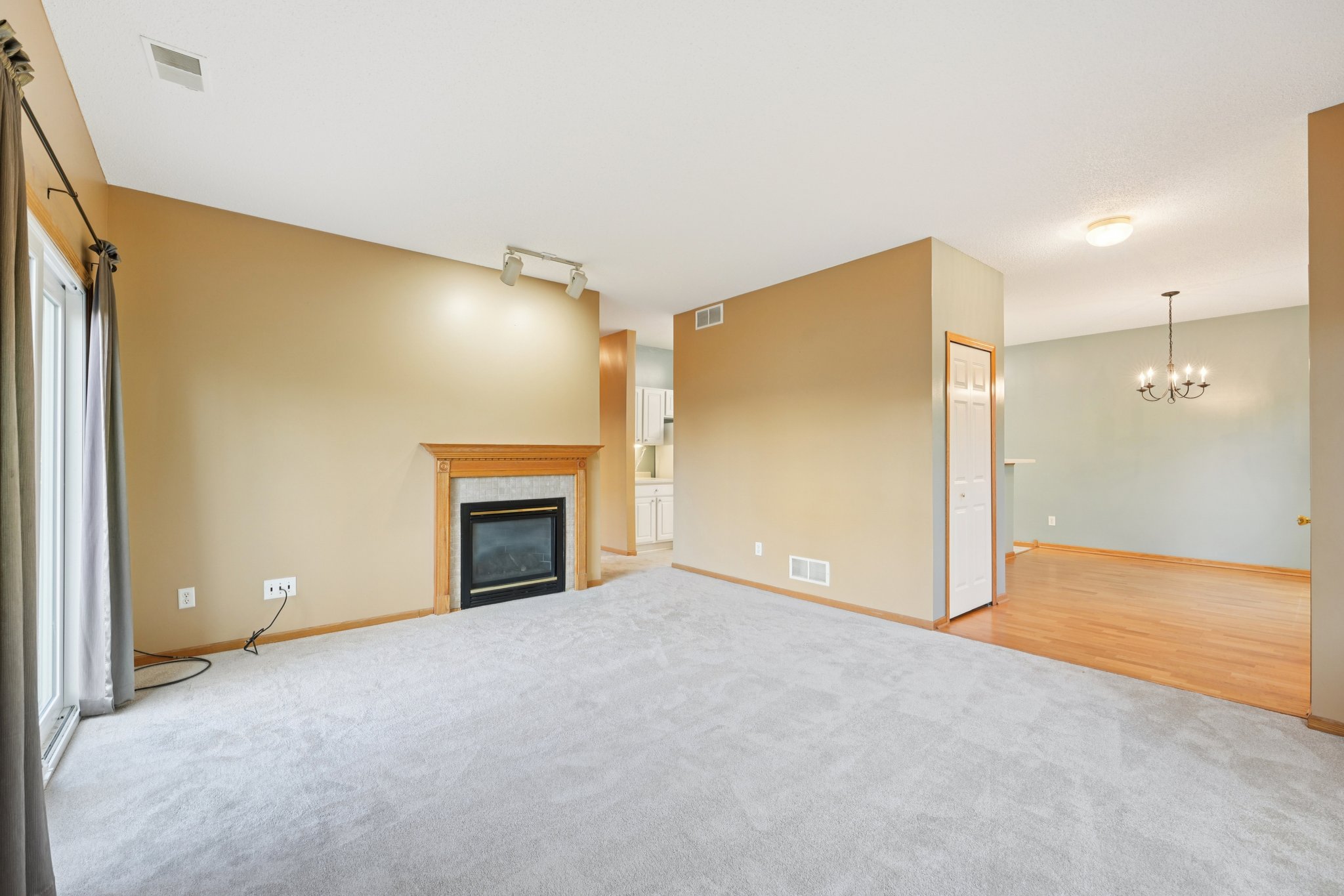 Derby Ln-S0411-007.jpg