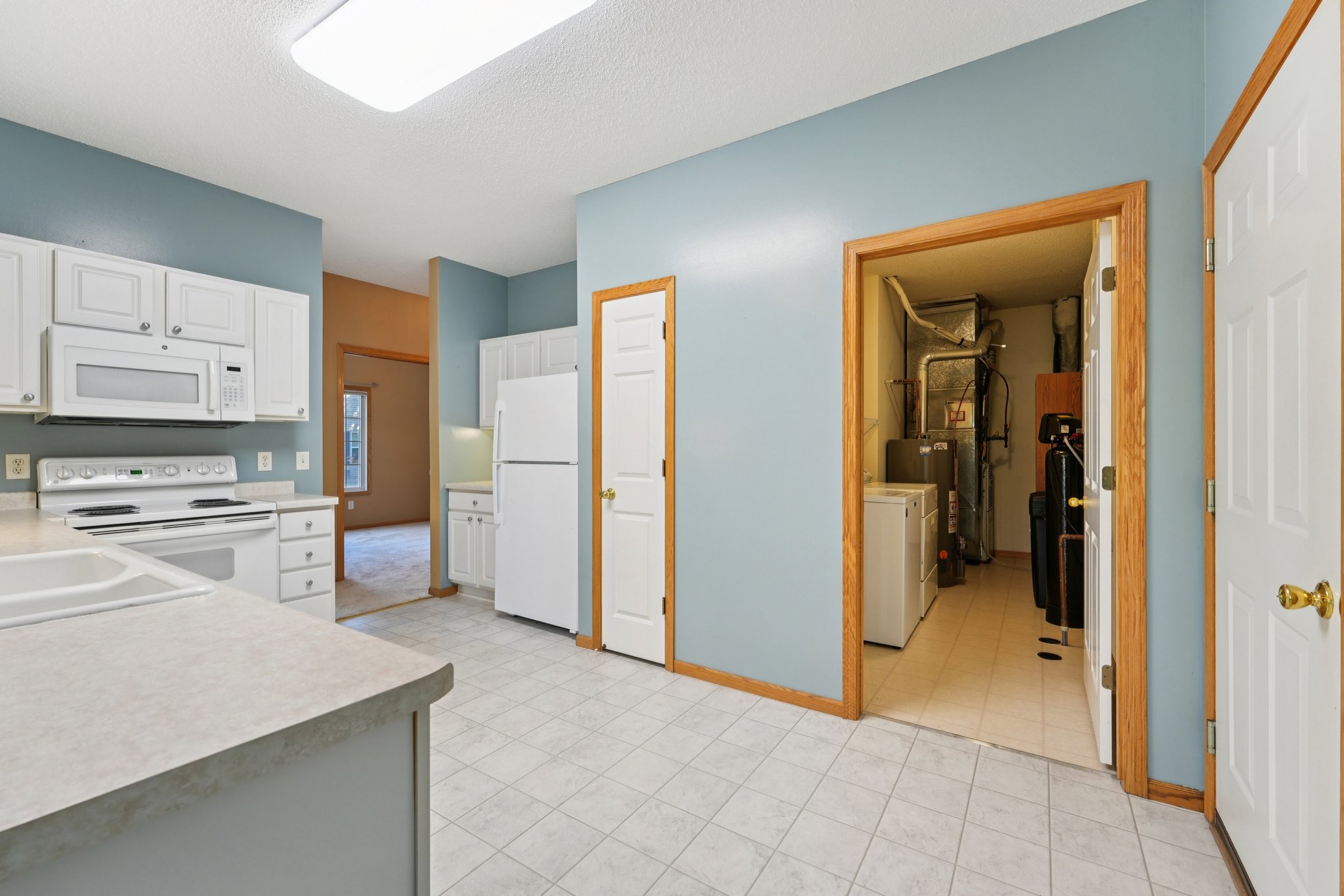 Derby Ln-S0411-012.jpg