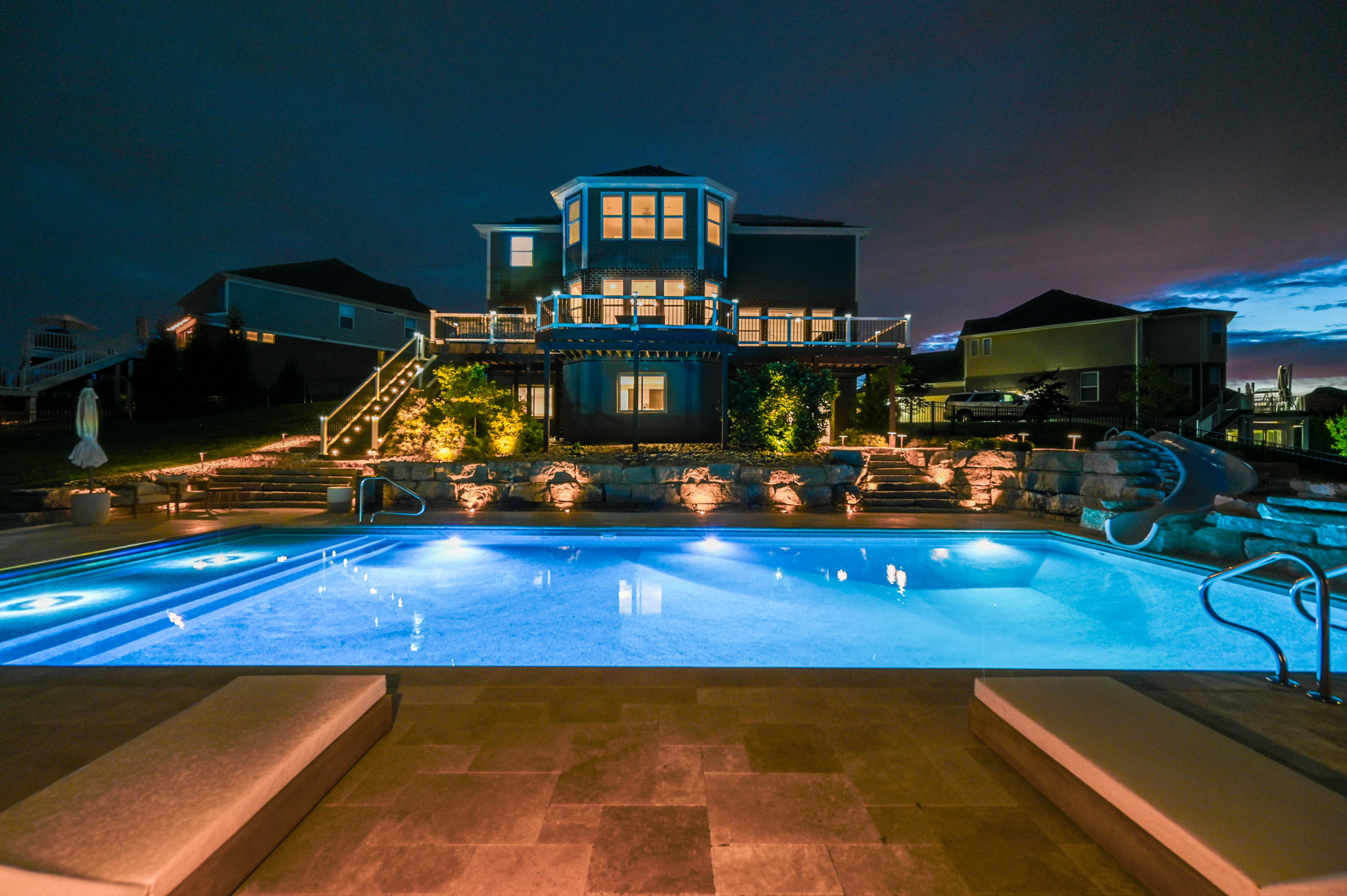 7347 Glenview night time--2