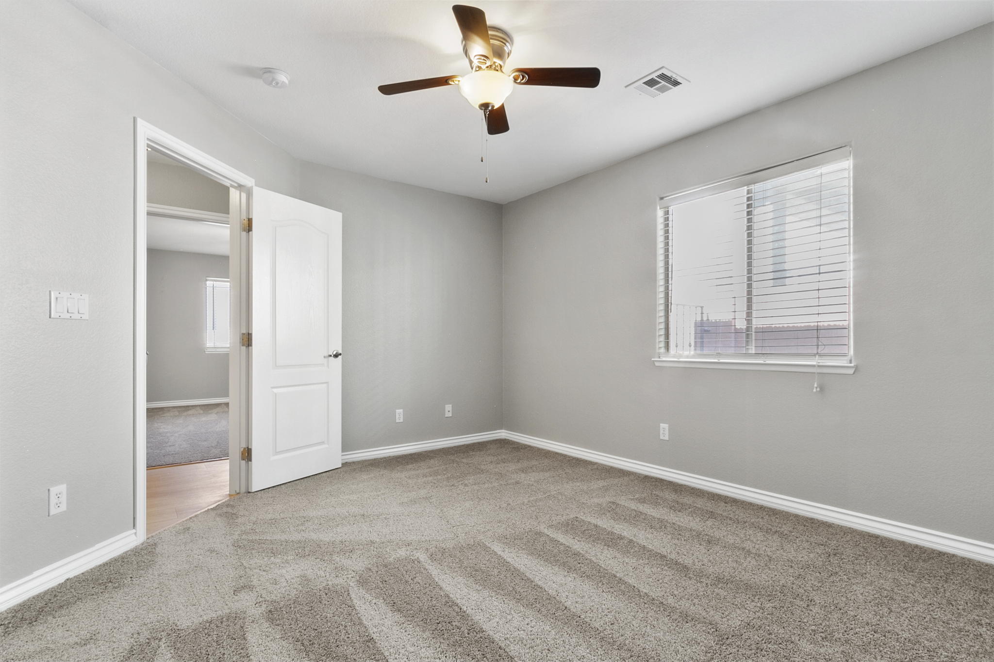 7348 Puckershire St, Las Vegas, NV 89166, USA Photo 40