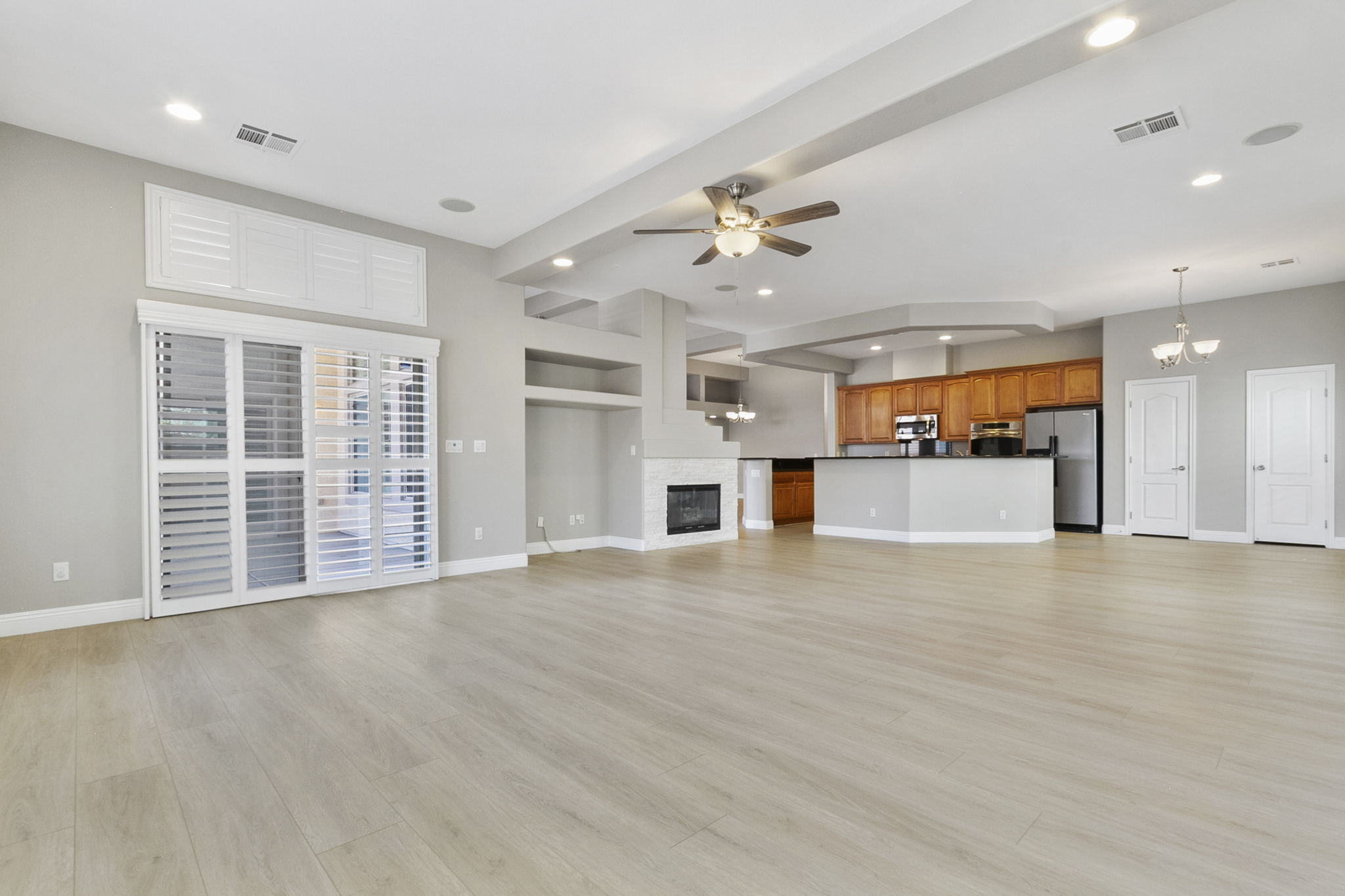 7348 Puckershire St, Las Vegas, NV 89166, USA Photo 17