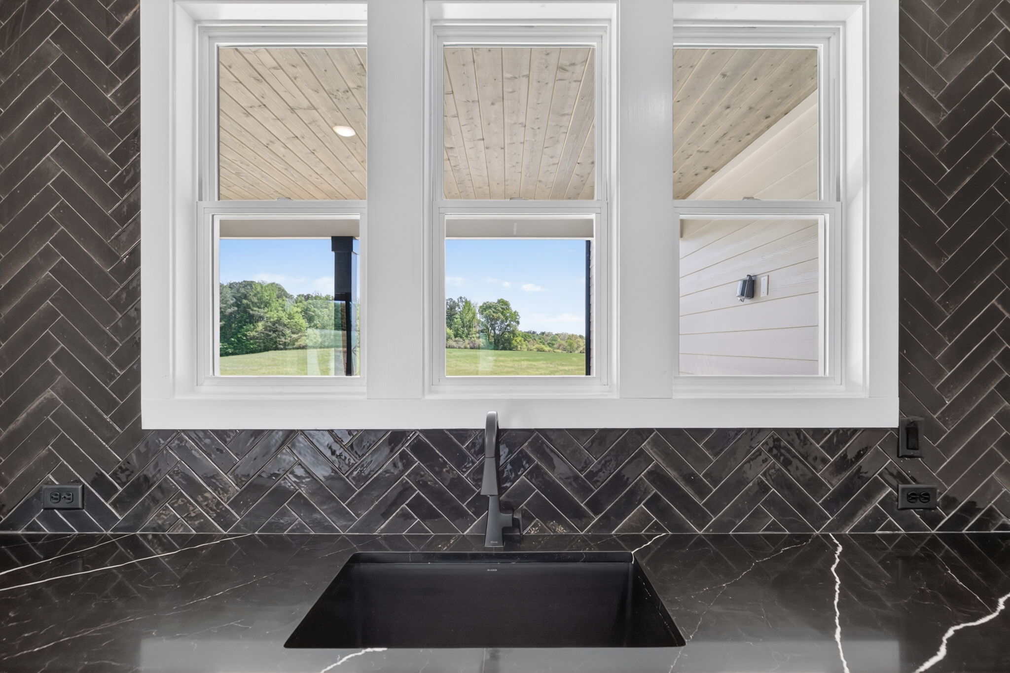 mppmedia735lakecir24