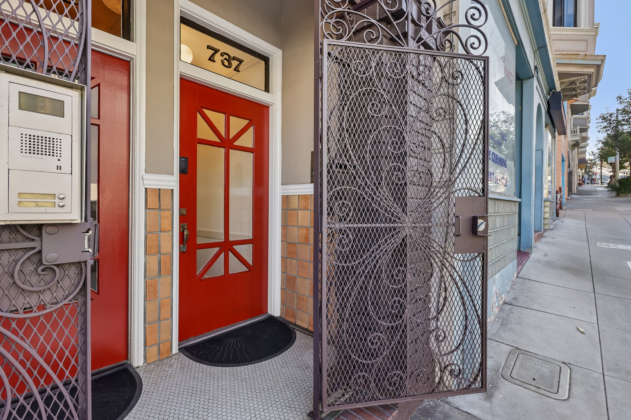 737 Union St. San Francisco-S2109-004.jpg