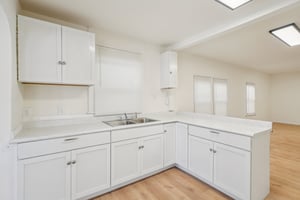 Globe St-S0502-009.jpg