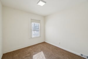 Globe St-S0502-010.jpg