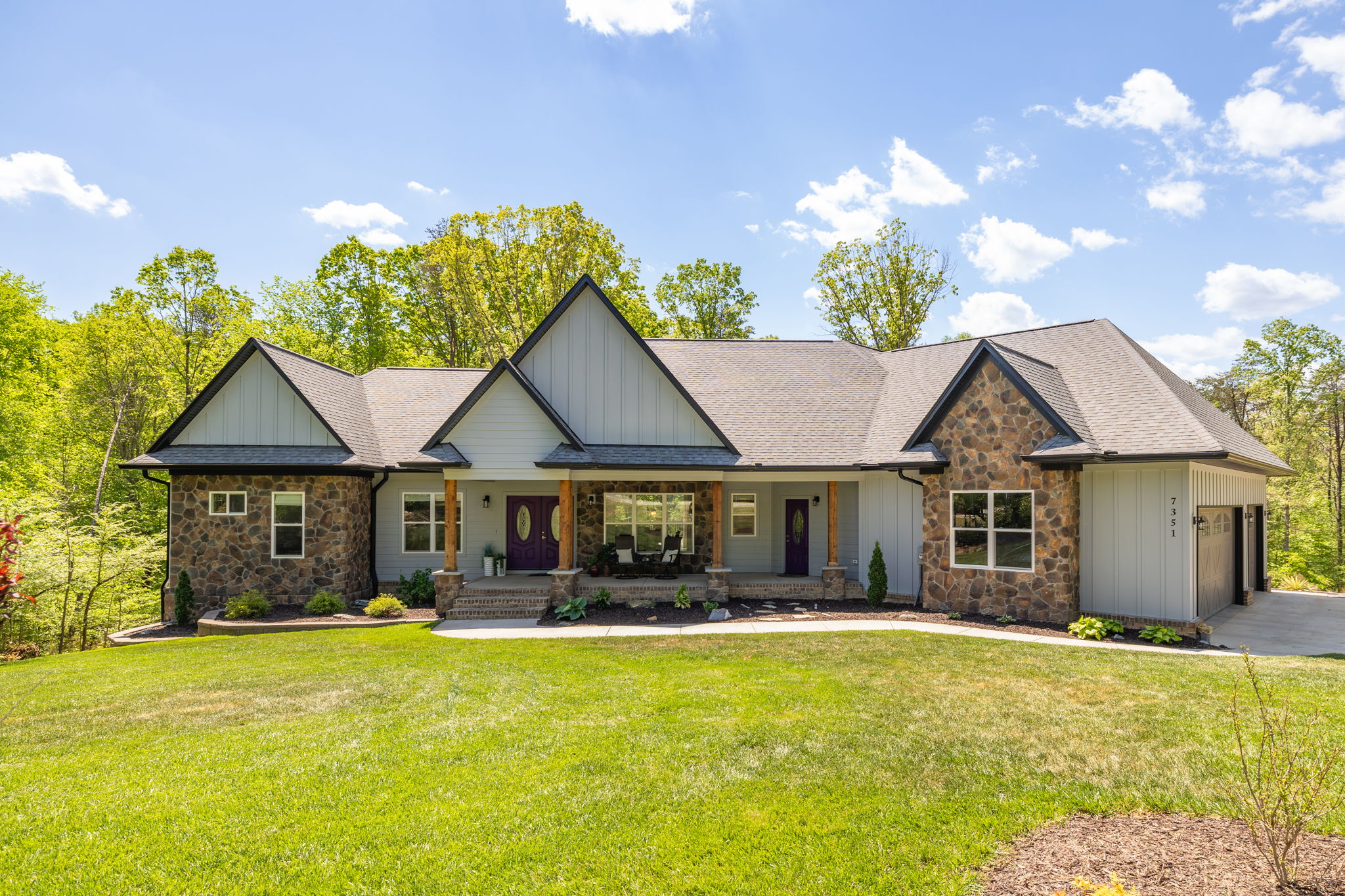 7351 Hiddedn View Dr-3