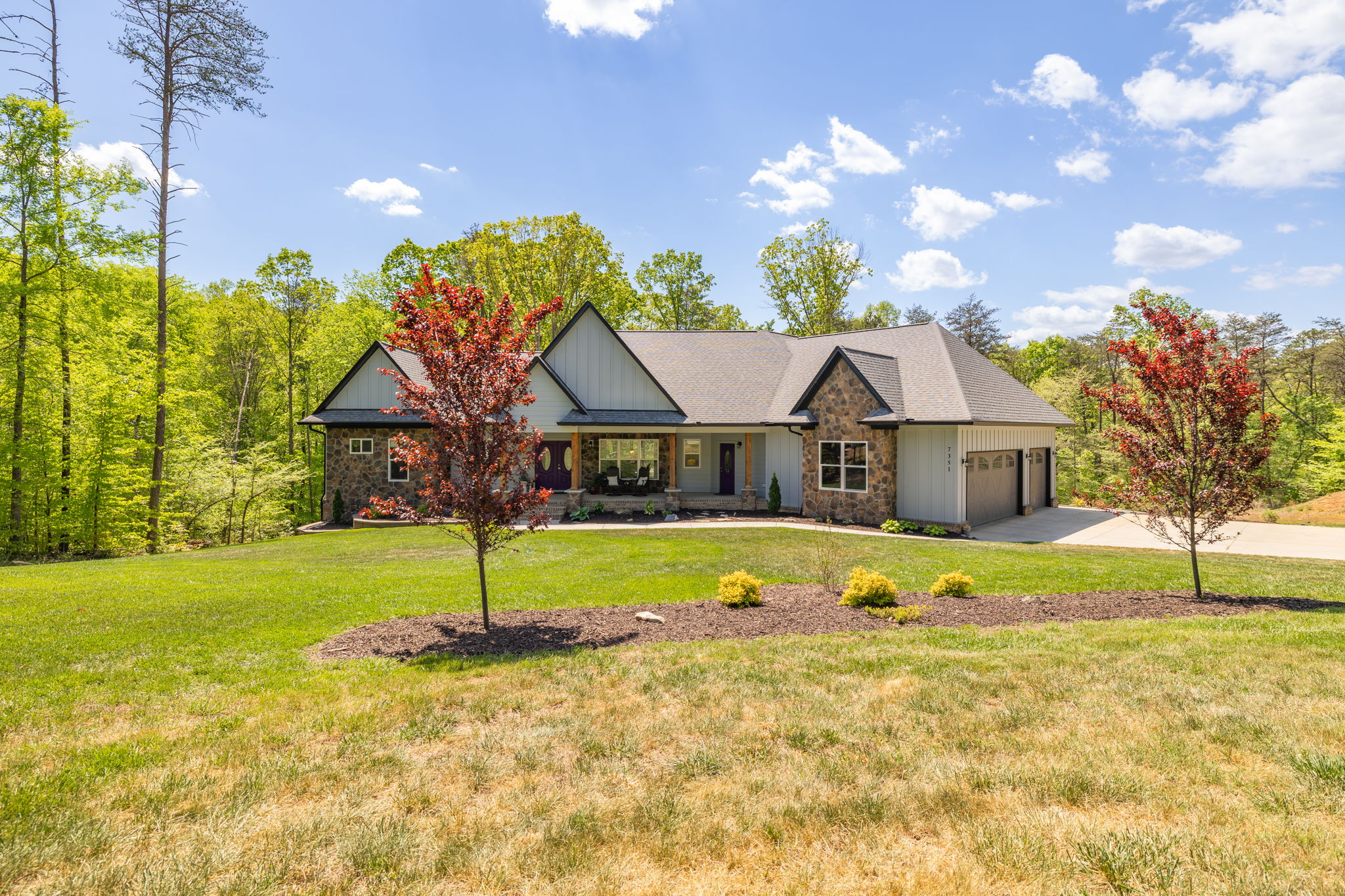 7351 Hiddedn View Dr-4