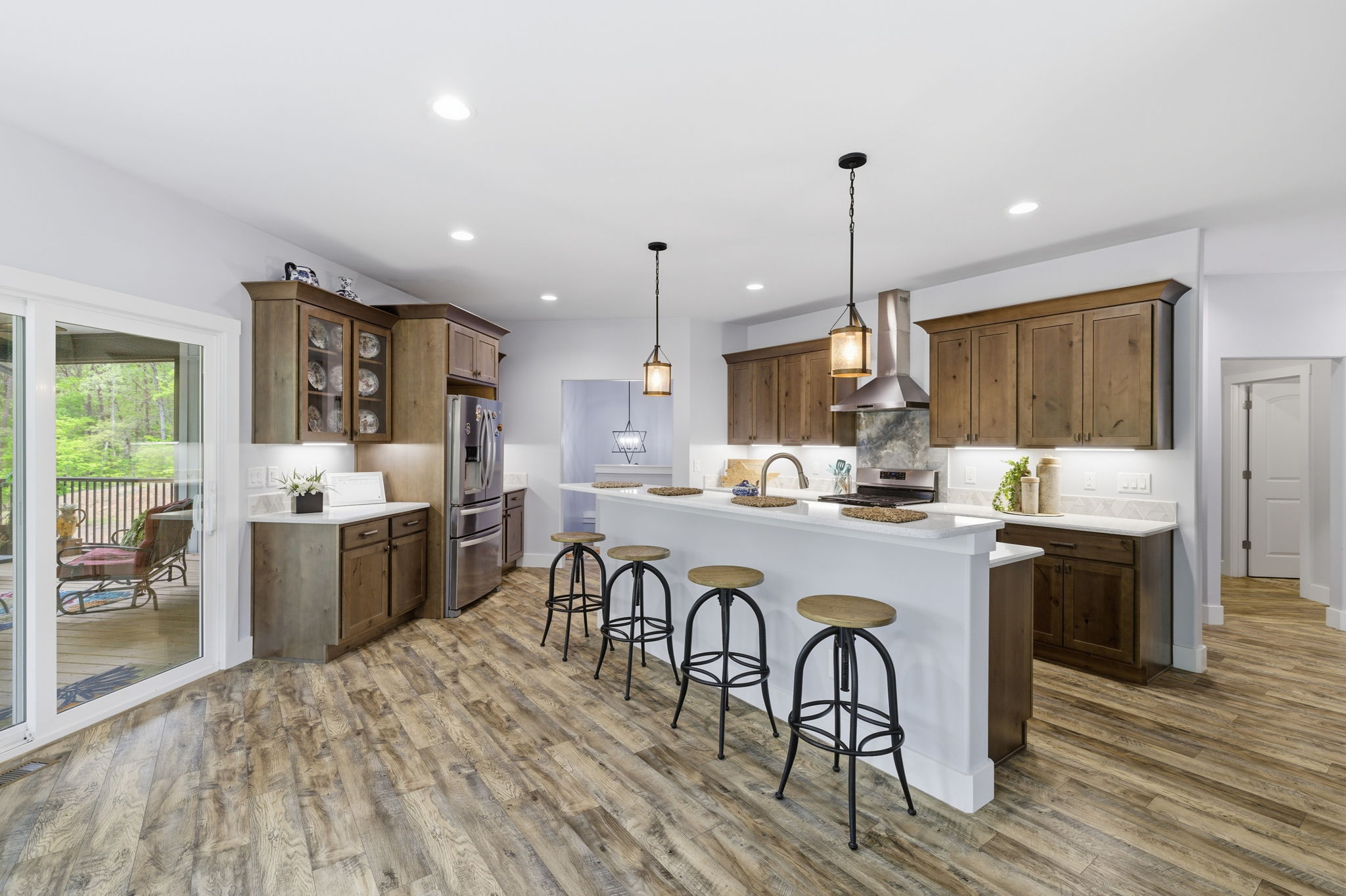 7351 Hiddedn View Dr-17