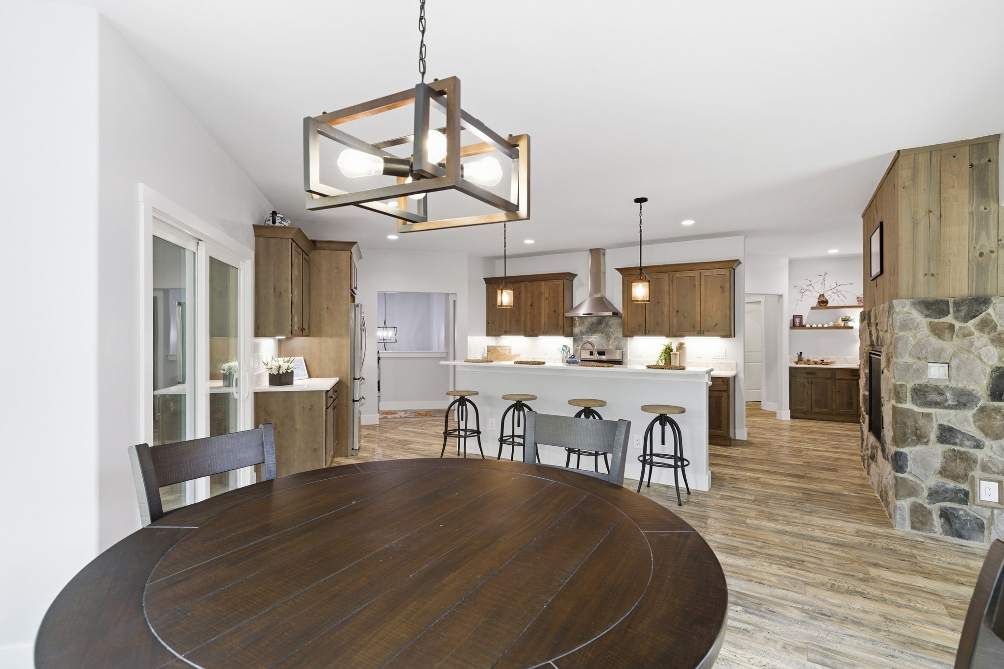 7351 Hiddedn View Dr-22