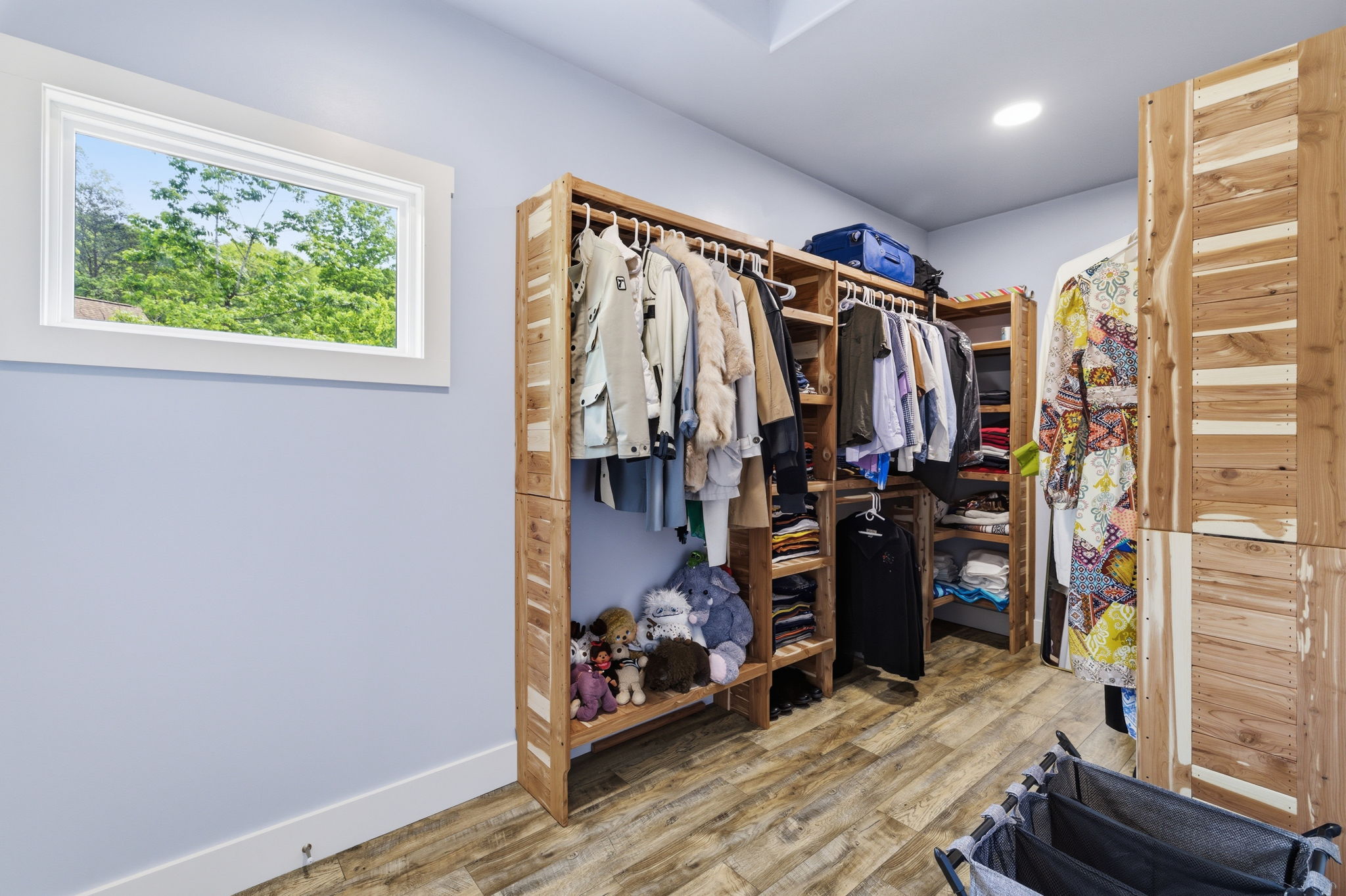 7351 Hiddedn View Dr-29