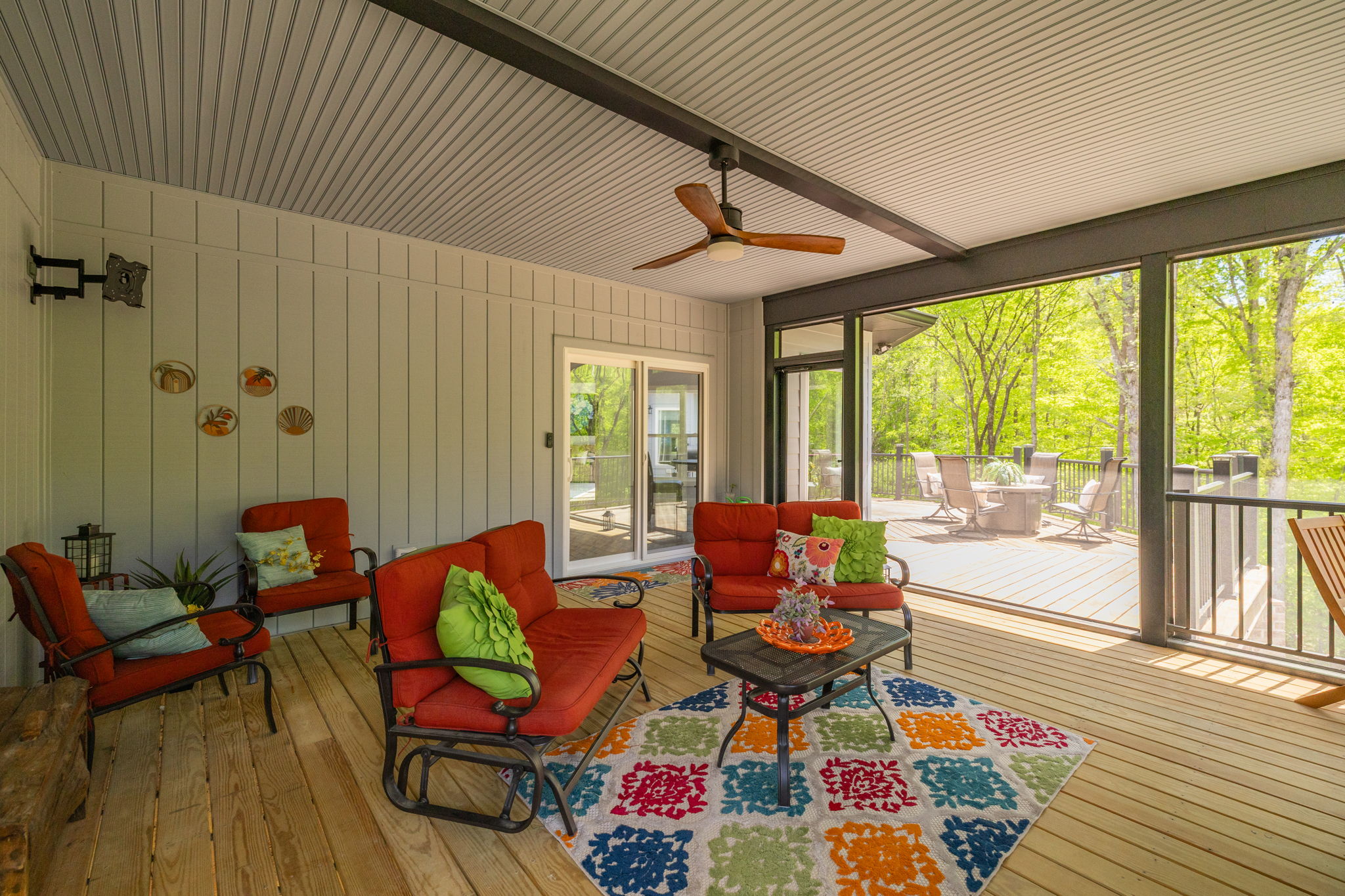 7351 Hiddedn View Dr-39