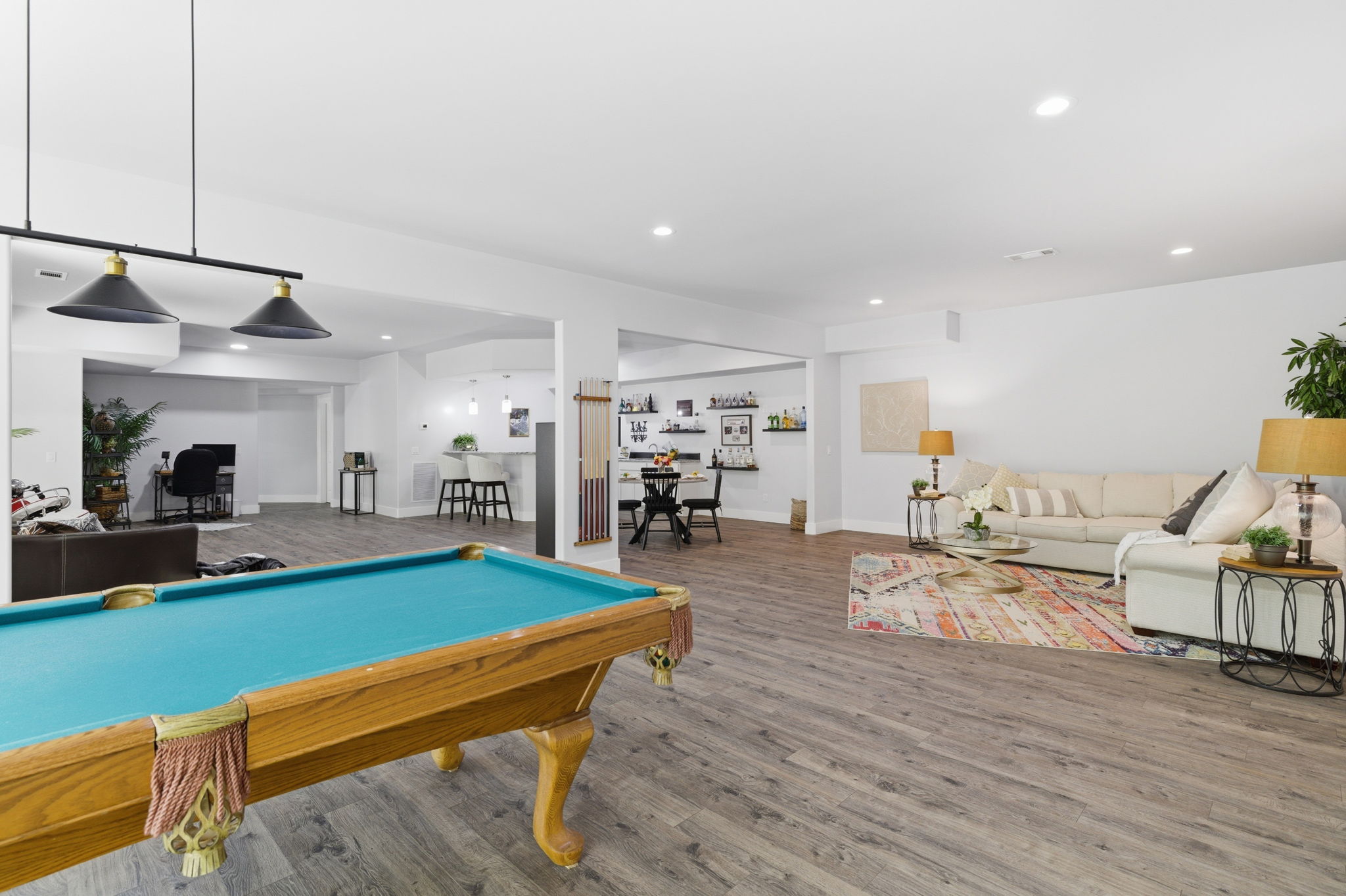 7351 Hiddedn View Dr-52