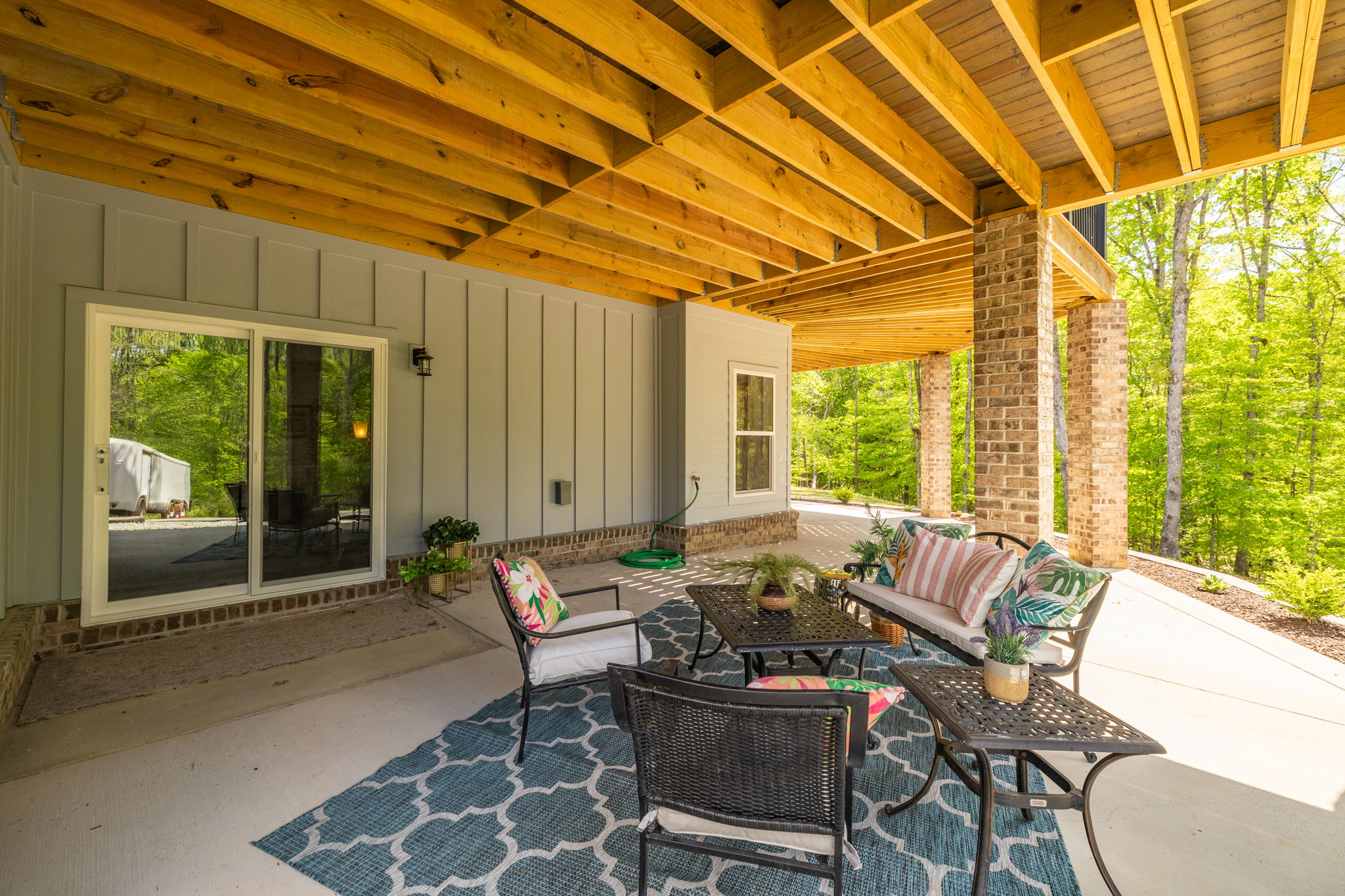 7351 Hiddedn View Dr-63