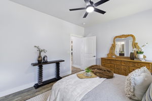 7351 Hiddedn View Dr-36