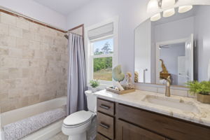 7351 Hiddedn View Dr-37