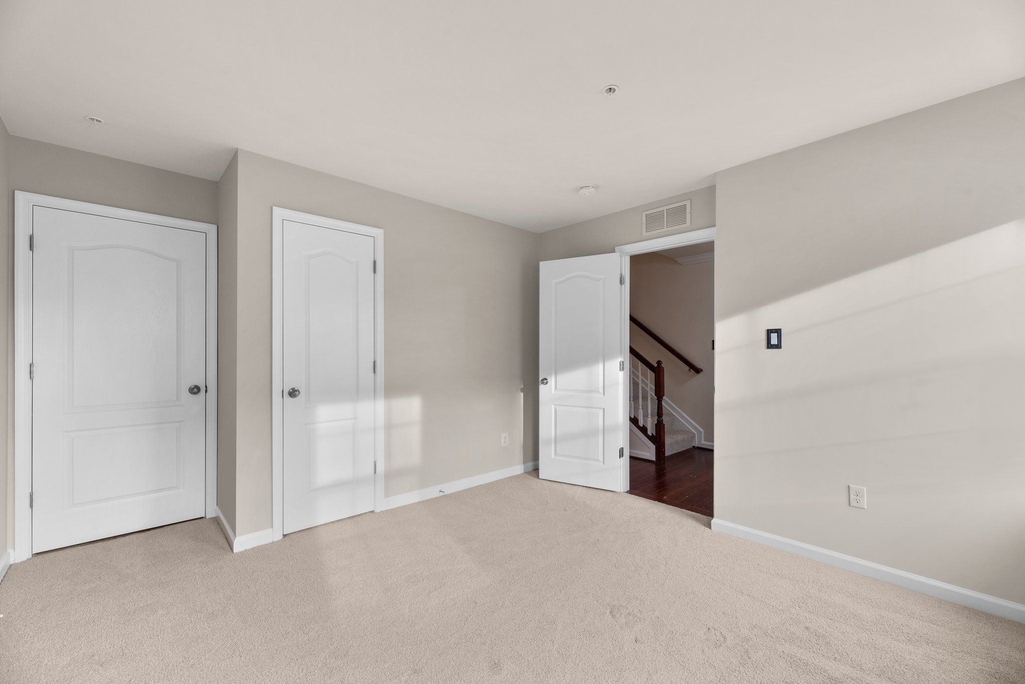 32. Lower bedroom.jpg