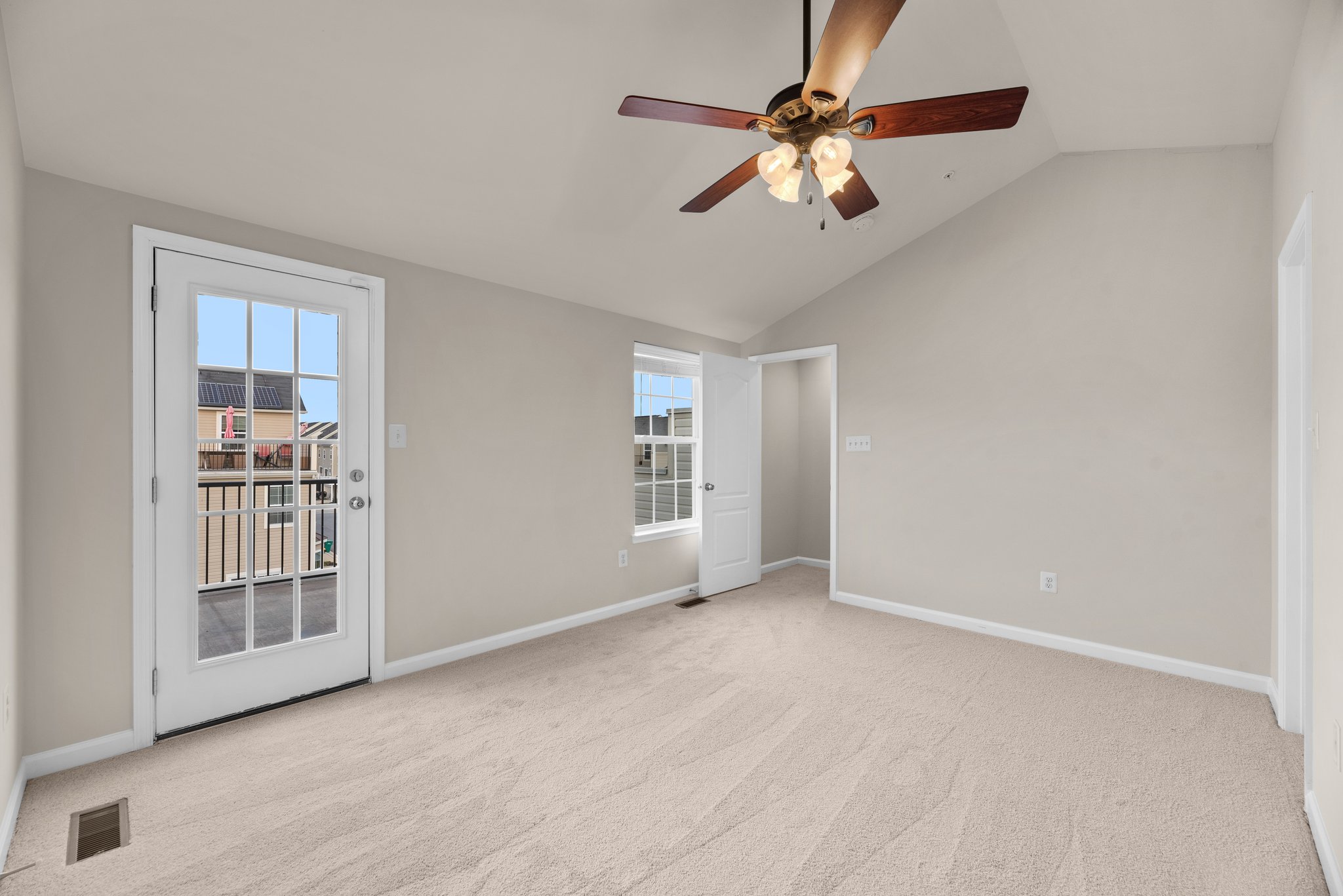 27. Upper bedroom.jpg