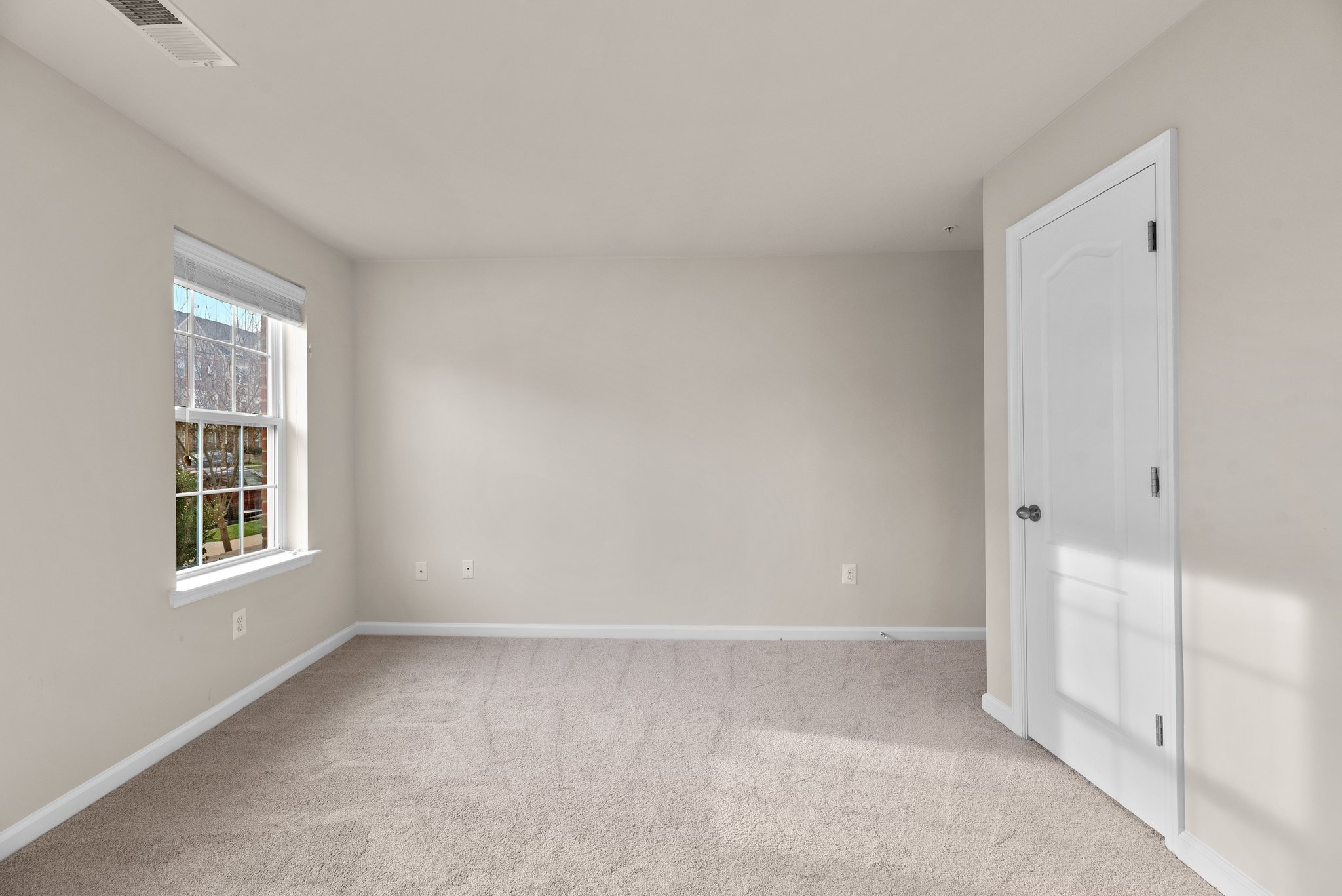 30. Lower bedroom.jpg