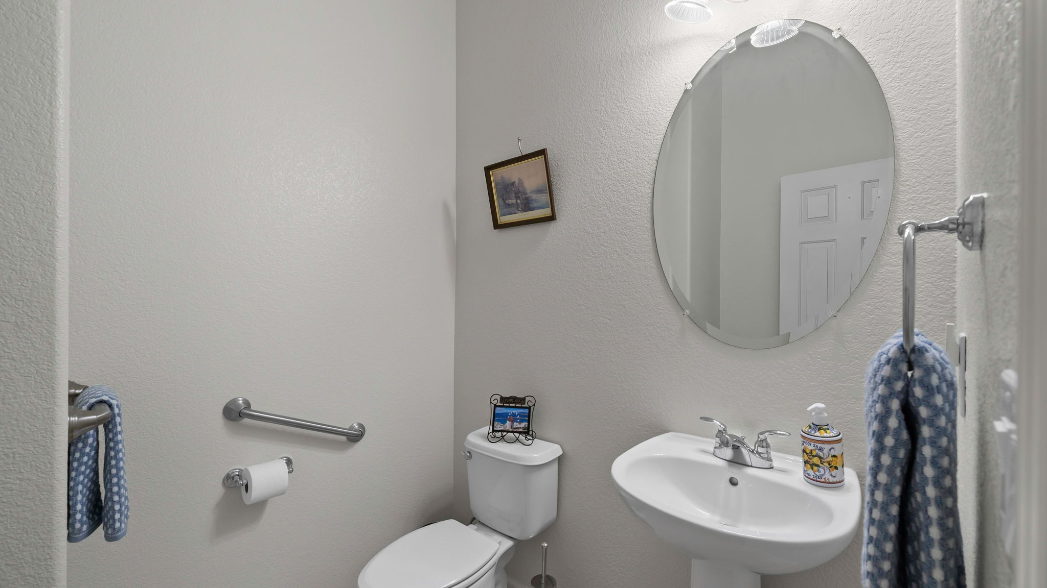  Photo 4