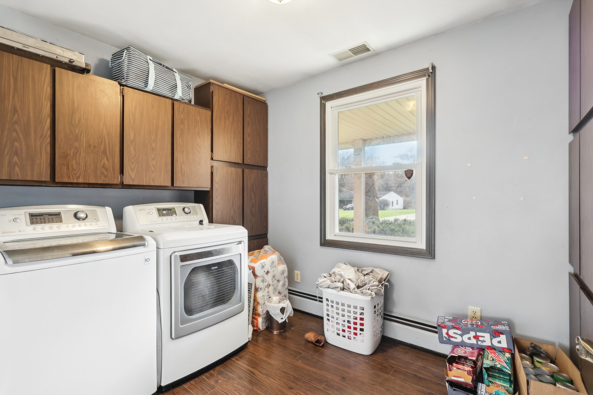 E Parkside Dr-1704-018.jpg