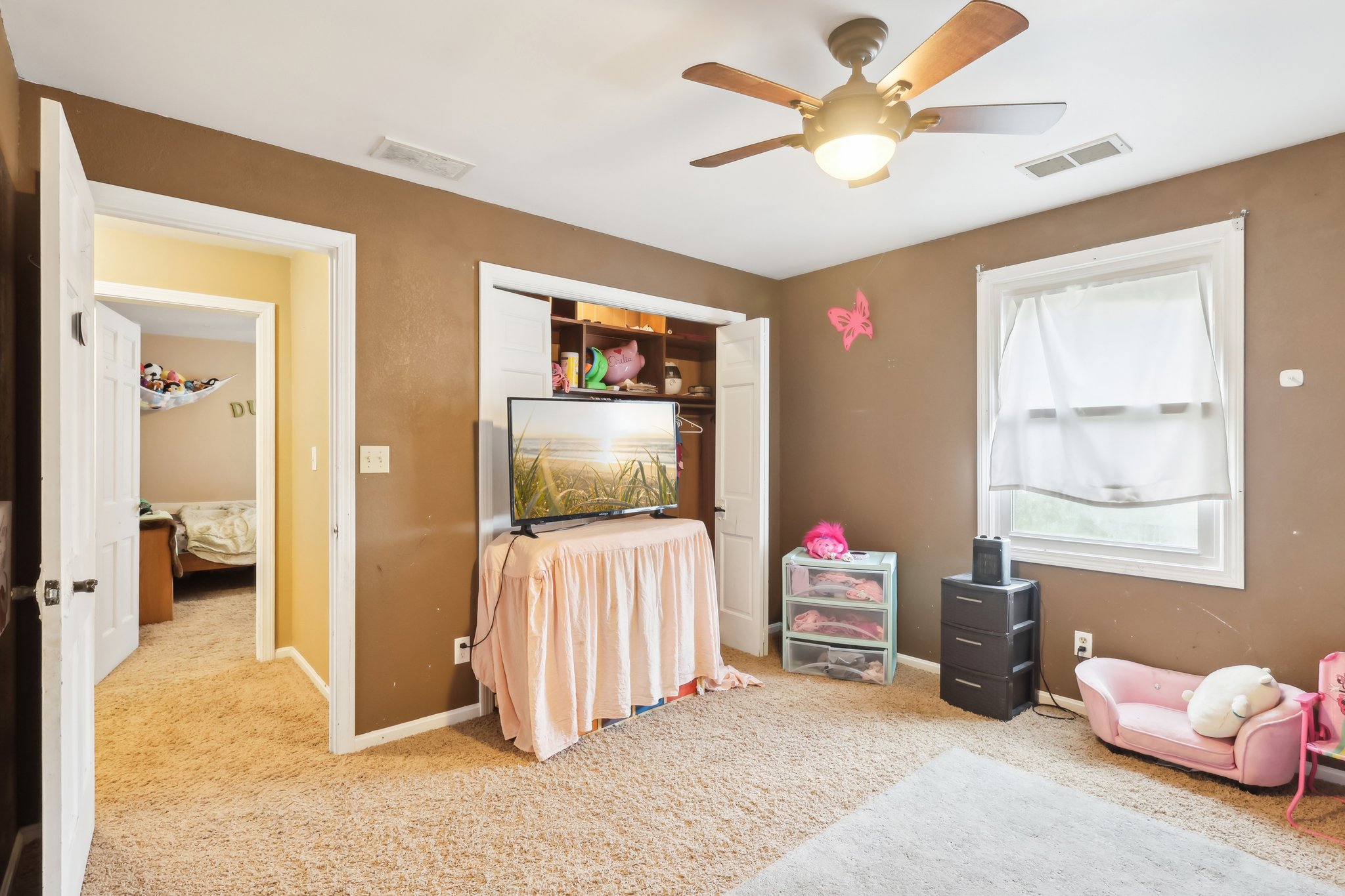 E Parkside Dr-1704-030.jpg