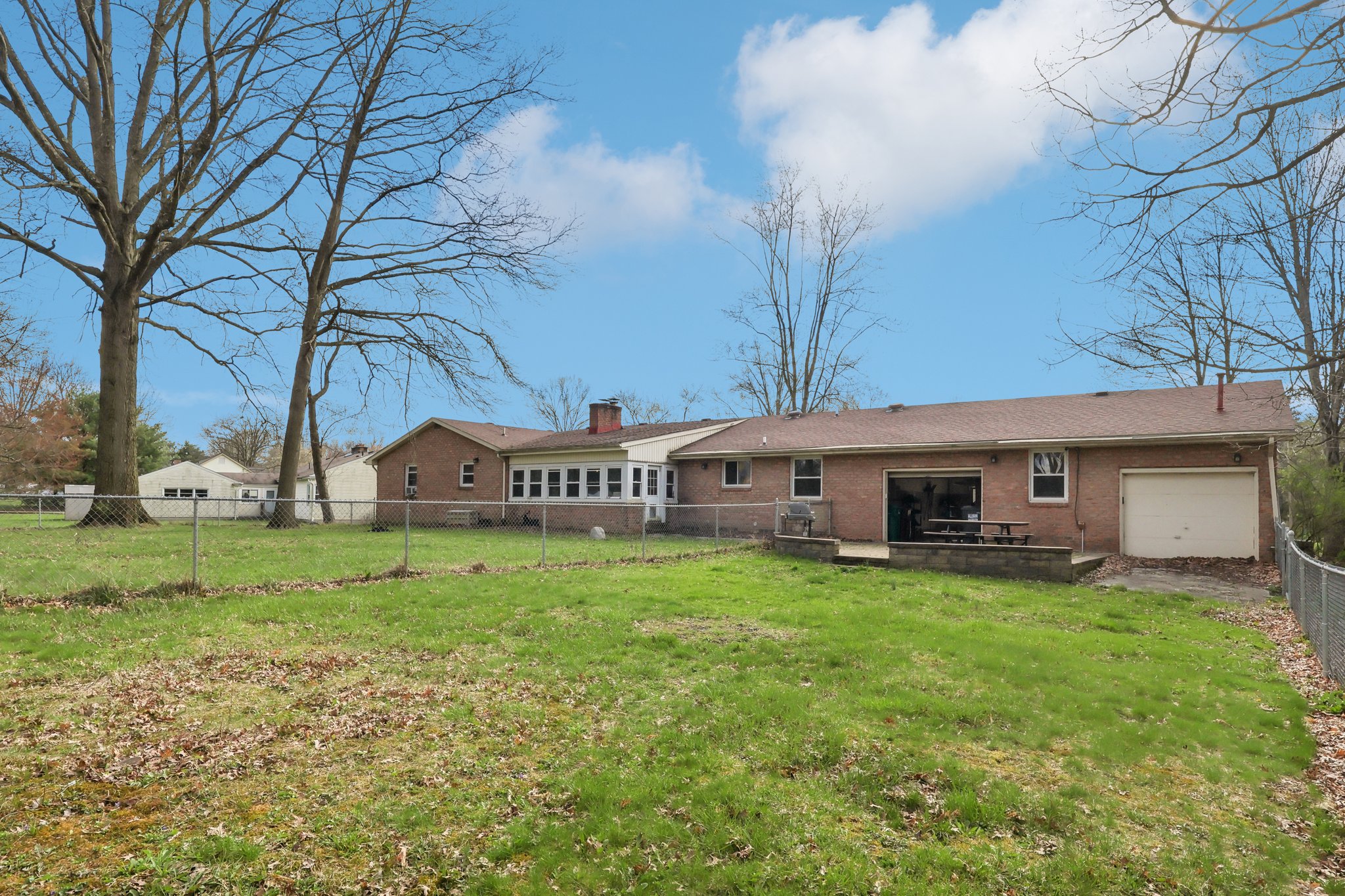 E Parkside Dr-1704-045.jpg