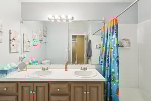 E Parkside Dr-1704-019.jpg