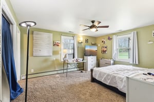 E Parkside Dr-1704-022.jpg