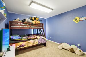 E Parkside Dr-1704-027.jpg