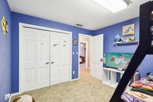 E Parkside Dr-1704-028.jpg