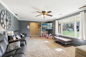 E Parkside Dr-1704-035.jpg