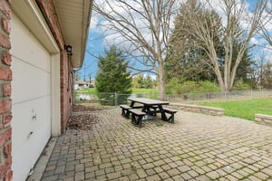 E Parkside Dr-1704-048.jpg