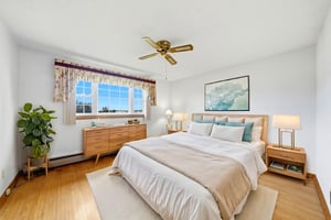 _DSC6838 virtually staged.jpeg