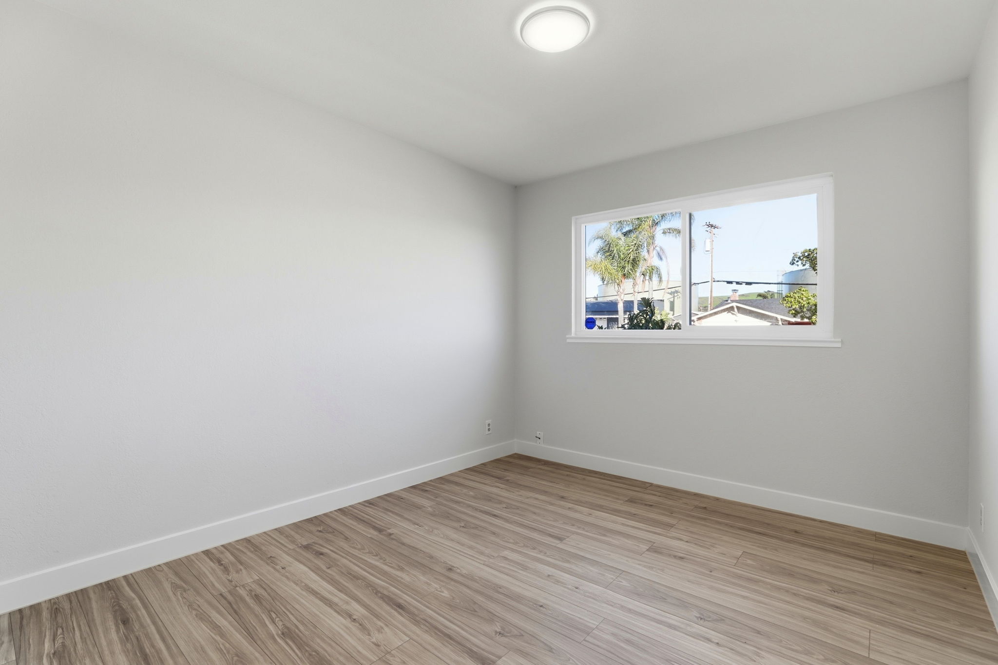Newer Luxury Vinyl Plank Flooring in Bedrooms!!