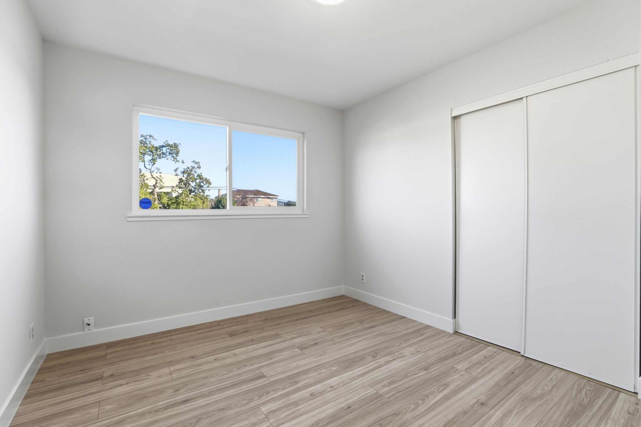 Natural Lighting in Bedroom!!