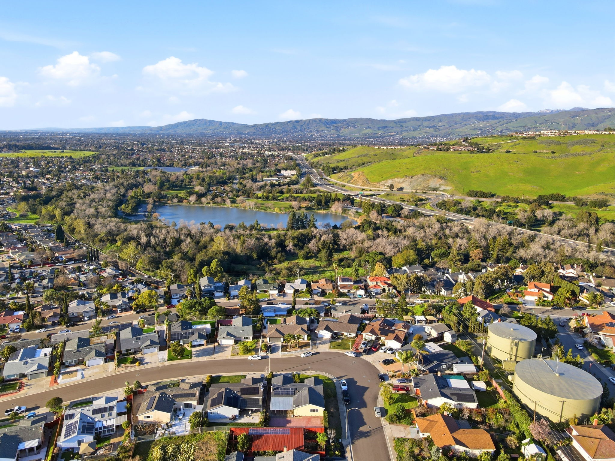 Conveniently Located Close to Edenvale Community Center!!