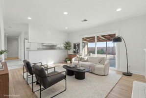 Step Down Family Room!! (Virtually Staged)