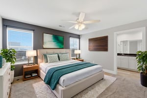 DSC04896 virtually staged.jpeg